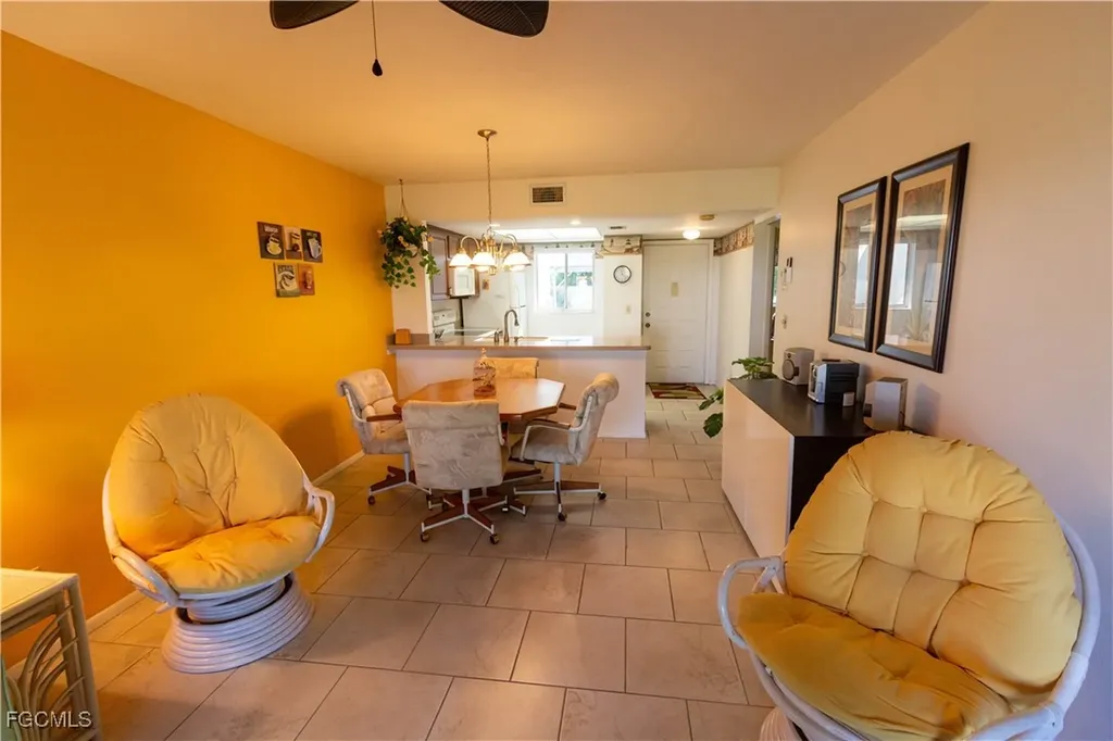 8200 Summerlin Village Circle Fort Myers FL 33919