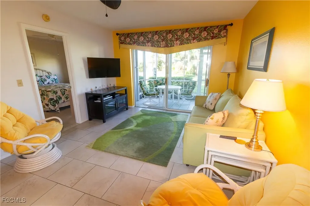 8200 Summerlin Village Circle Fort Myers FL 33919