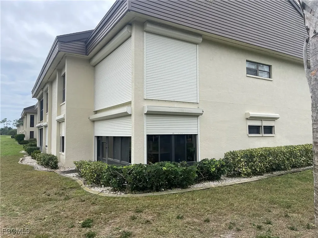5770 Trailwinds Drive Fort Myers FL 33907
