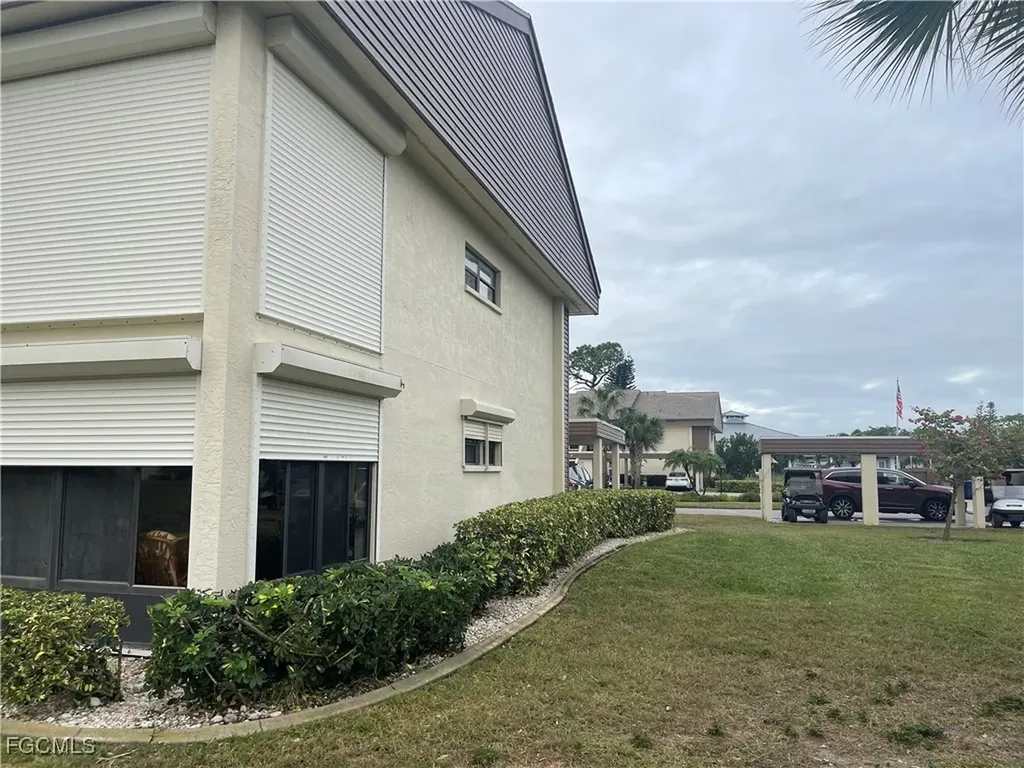 5770 Trailwinds Drive Fort Myers FL 33907