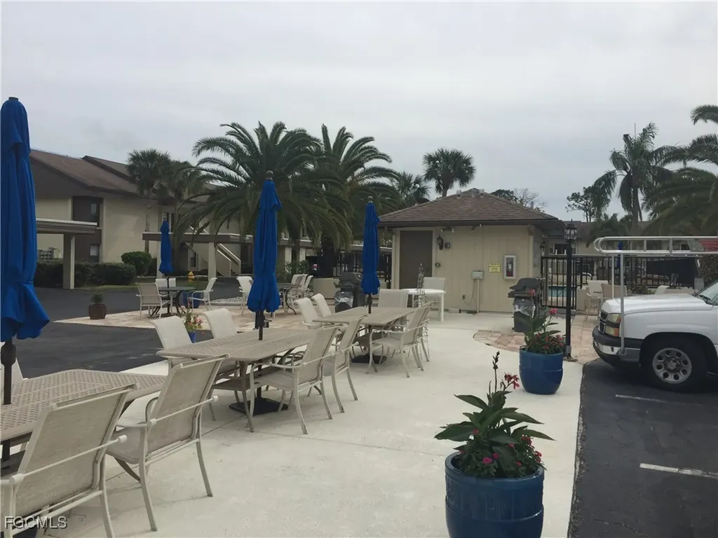5770 Trailwinds Drive Fort Myers FL 33907