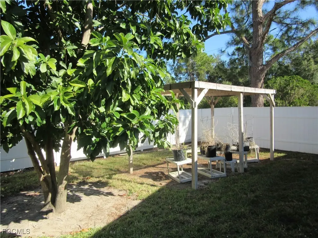 421 Broadway Avenue Lehigh Acres FL 33972