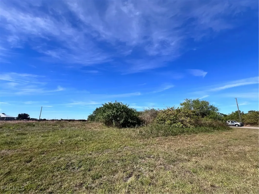 7024 Rich Circle Labelle FL 33935