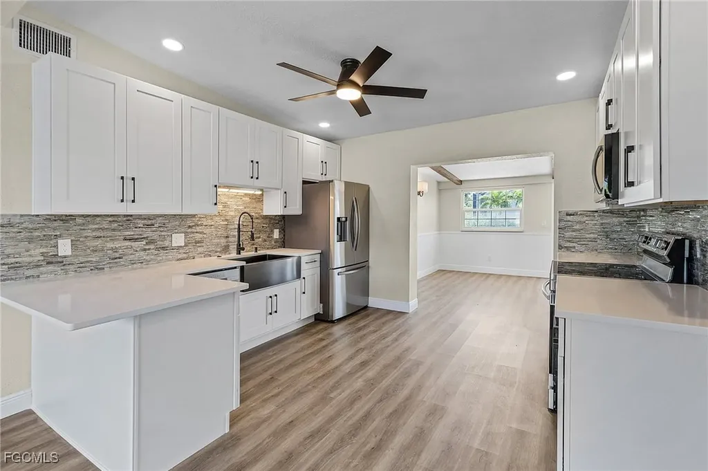 2390 Oleander Street St. James City FL 33956