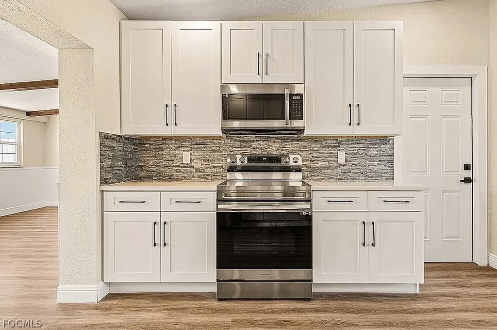 2390 Oleander Street St. James City FL 33956