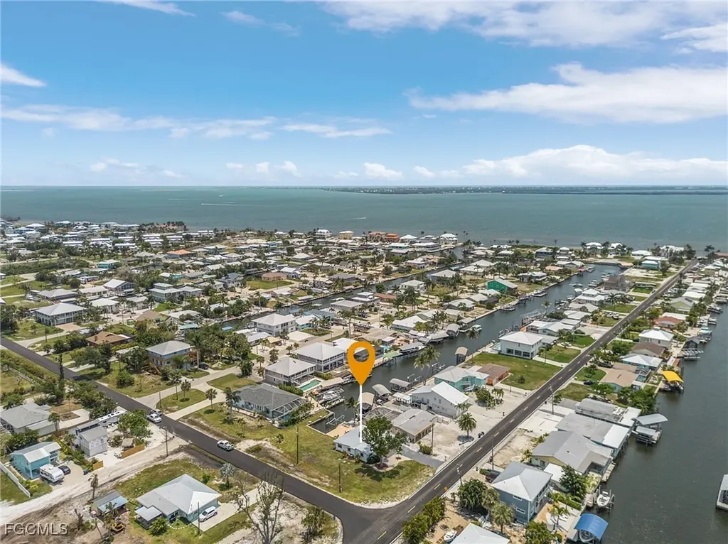 2390 Oleander Street St. James City FL 33956