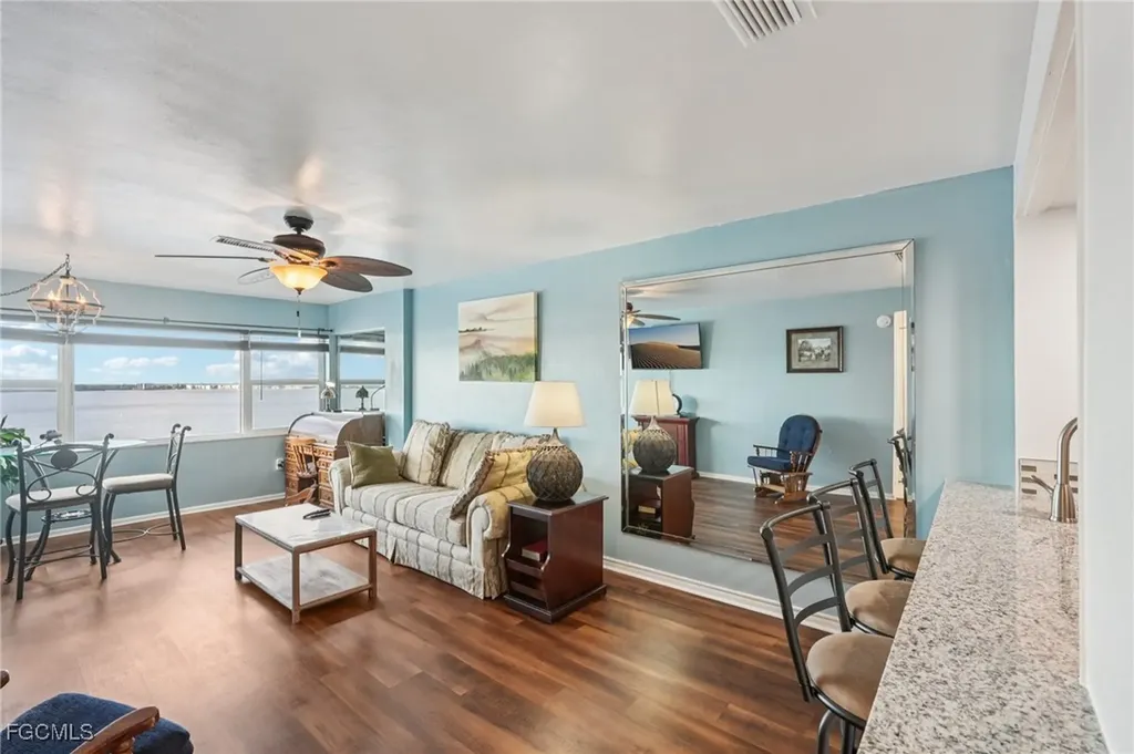 1900 Clifford Street Fort Myers FL 33901