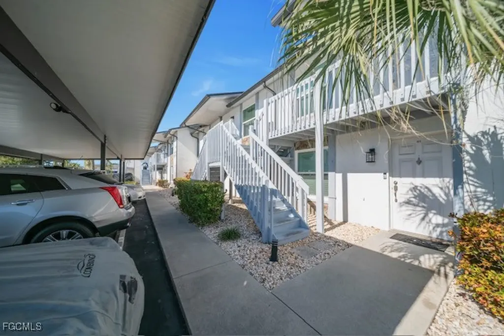 1521 SW 47th Terrace Cape Coral FL 33914
