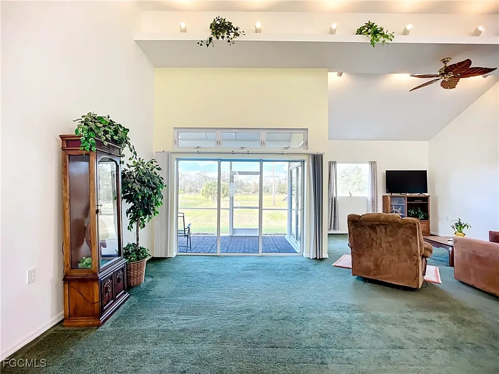 4353 Hidden River Road Sarasota FL 34240