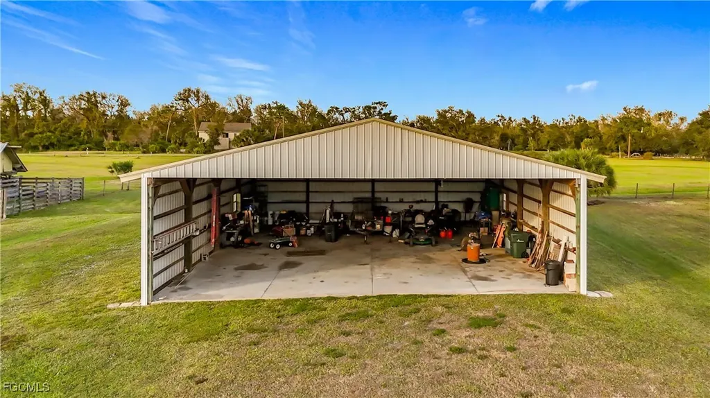 4353 Hidden River Road Sarasota FL 34240