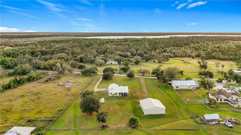 4353 Hidden River Road Sarasota FL 34240