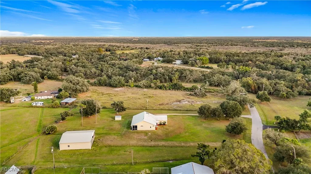 4353 Hidden River Road Sarasota FL 34240