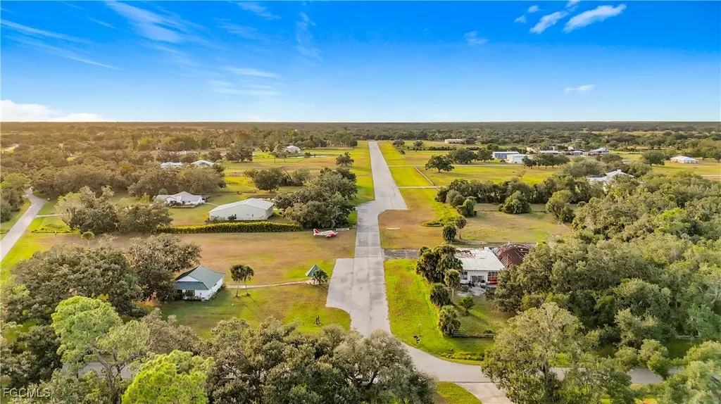 4353 Hidden River Road Sarasota FL 34240