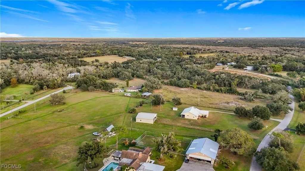 4353 Hidden River Road Sarasota FL 34240