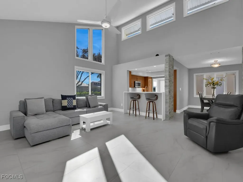 15573 Lockmaben Avenue Fort Myers FL 33912