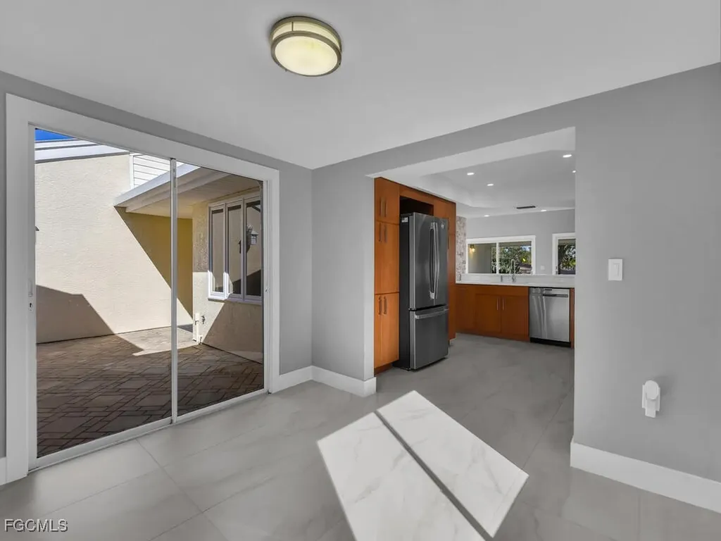 15573 Lockmaben Avenue Fort Myers FL 33912