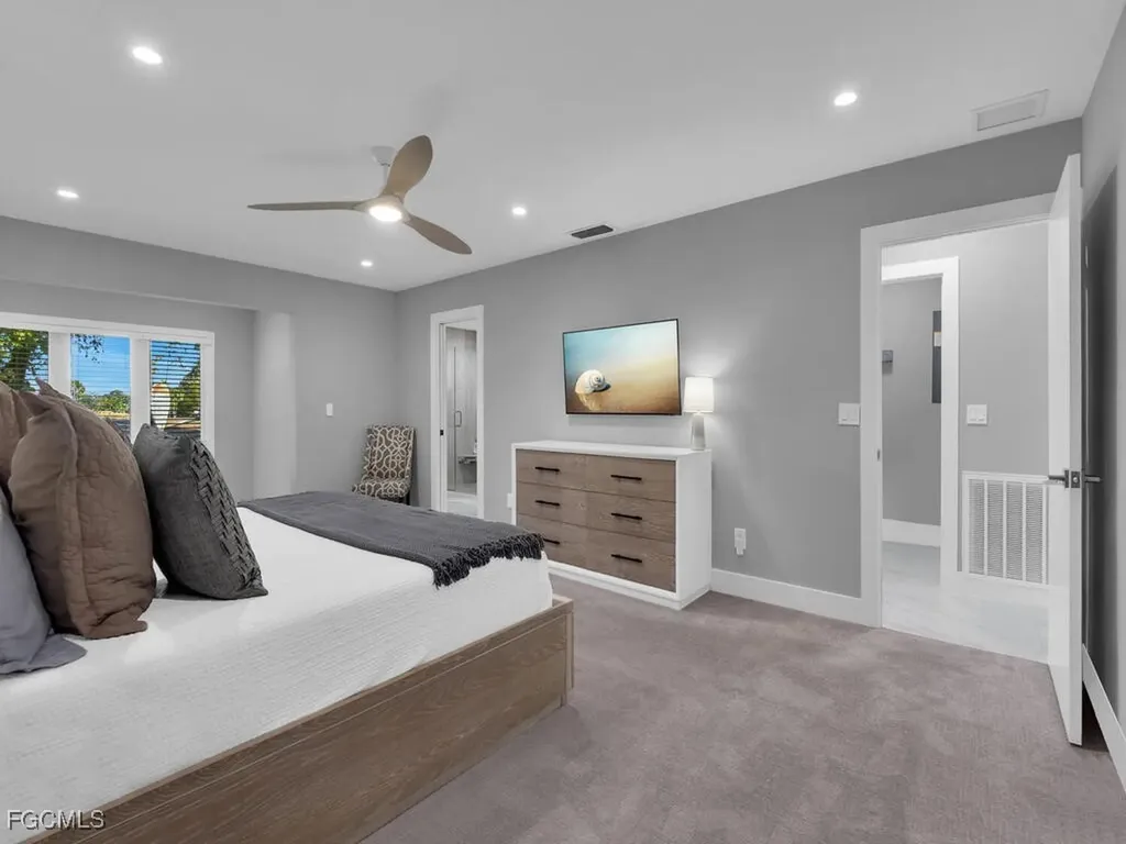 15573 Lockmaben Avenue Fort Myers FL 33912