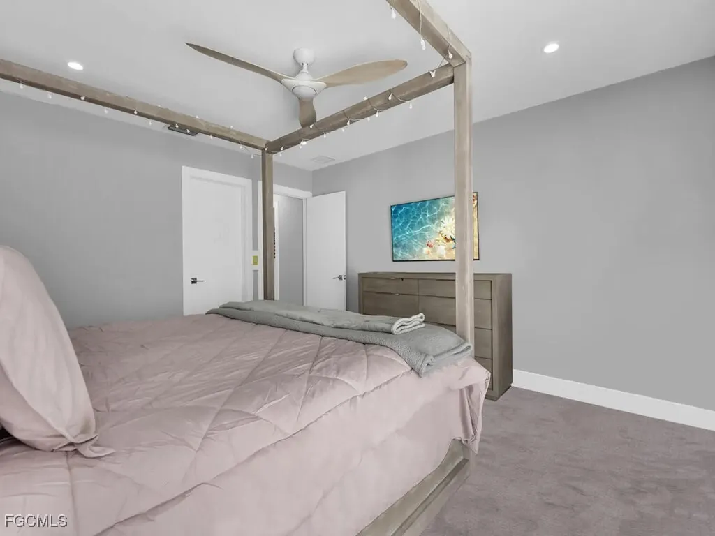 15573 Lockmaben Avenue Fort Myers FL 33912