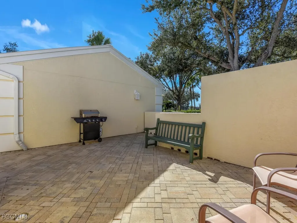 15573 Lockmaben Avenue Fort Myers FL 33912