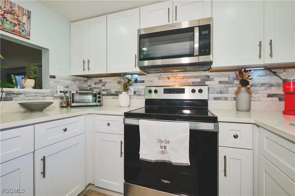 1051 Palm Avenue North Fort Myers FL 33903