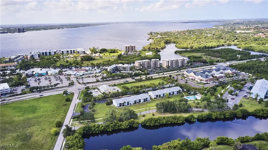 1051 Palm Avenue North Fort Myers FL 33903