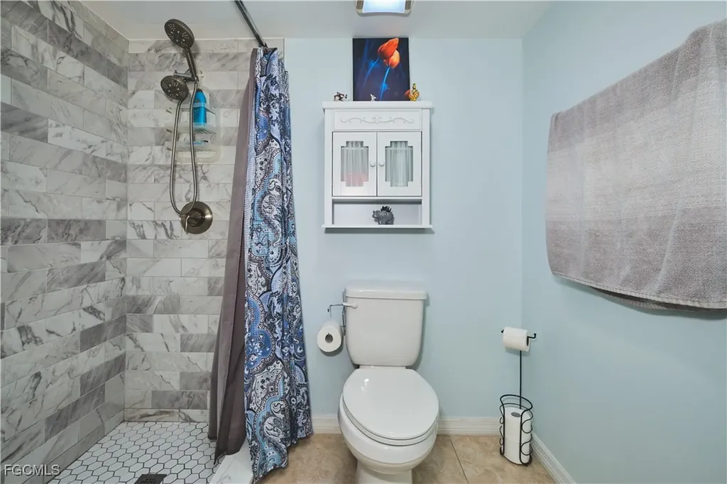 1051 Palm Avenue North Fort Myers FL 33903