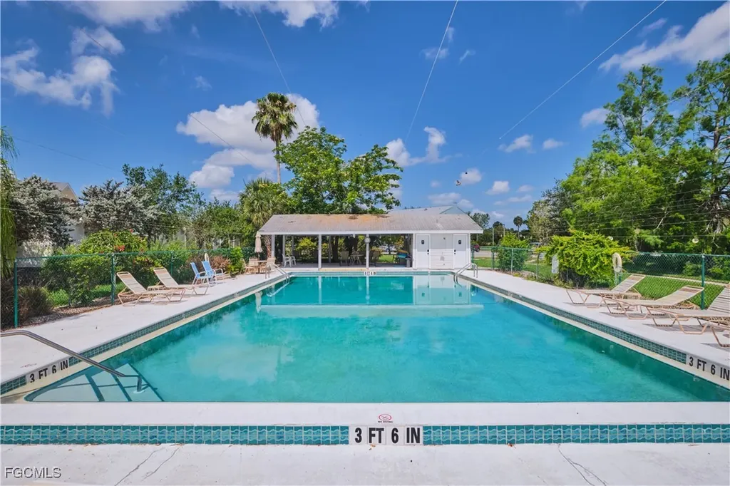 1051 Palm Avenue North Fort Myers FL 33903