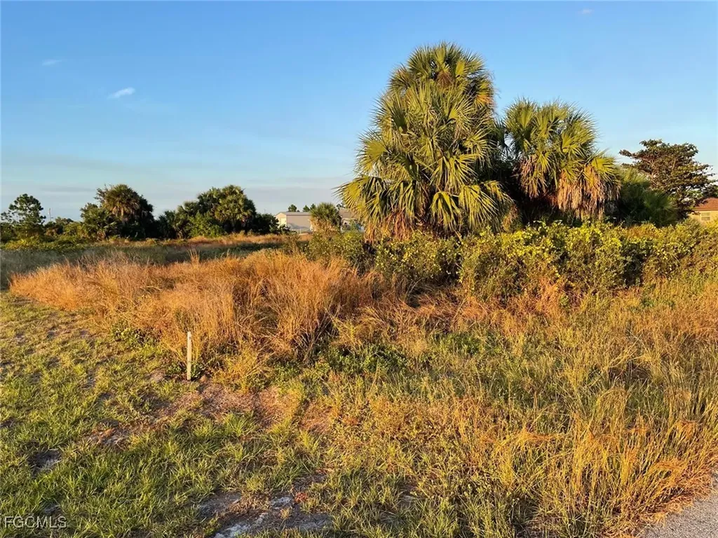 758 Fleming Avenue S Lehigh Acres FL 33974