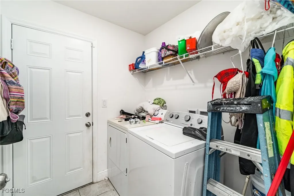 2501 E 17th Street Lehigh Acres FL 33972