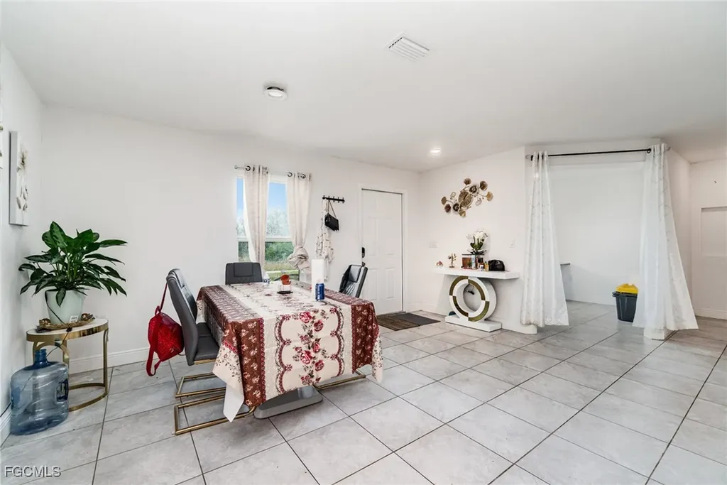 2501 E 17th Street Lehigh Acres FL 33972