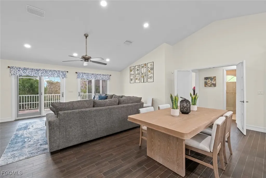 2596 Roosevelt Place Sanibel FL 33957