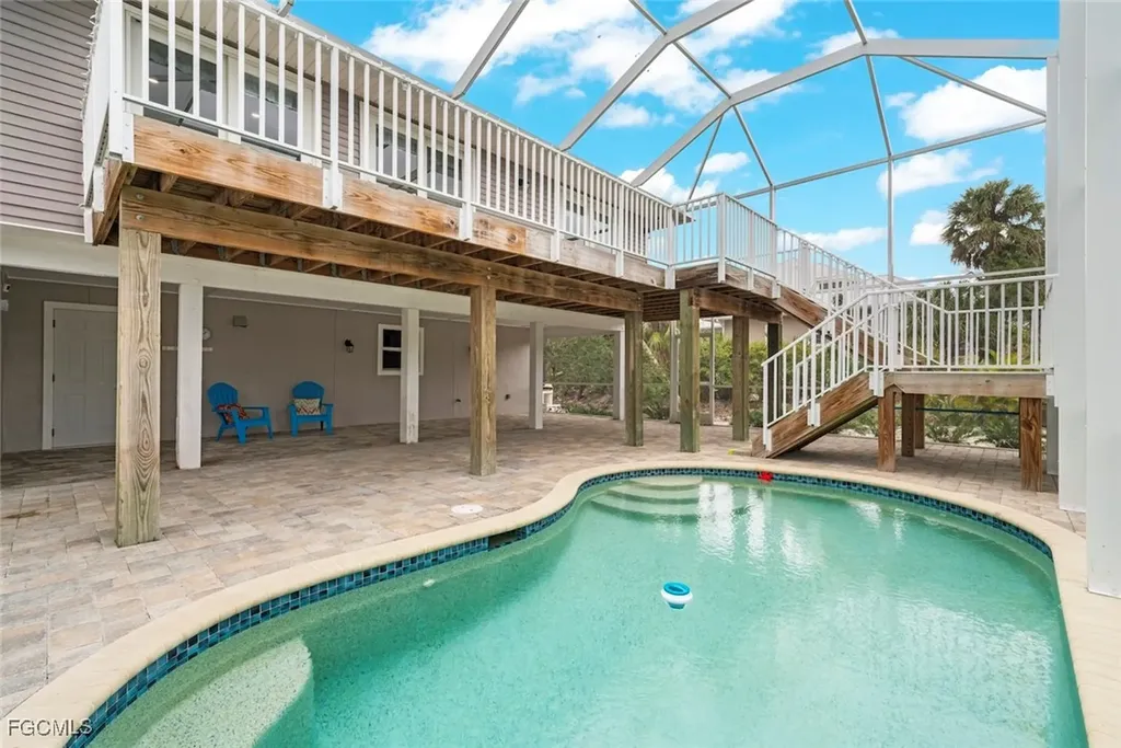 2596 Roosevelt Place Sanibel FL 33957