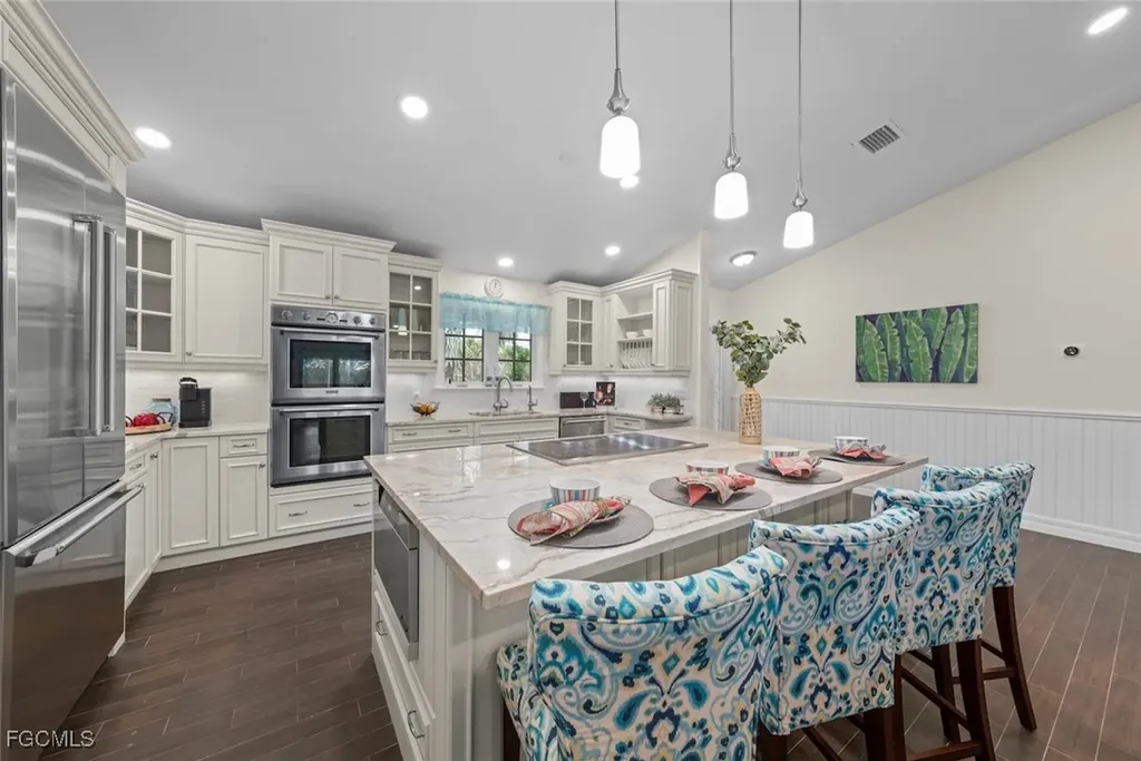 2596 Roosevelt Place Sanibel FL 33957