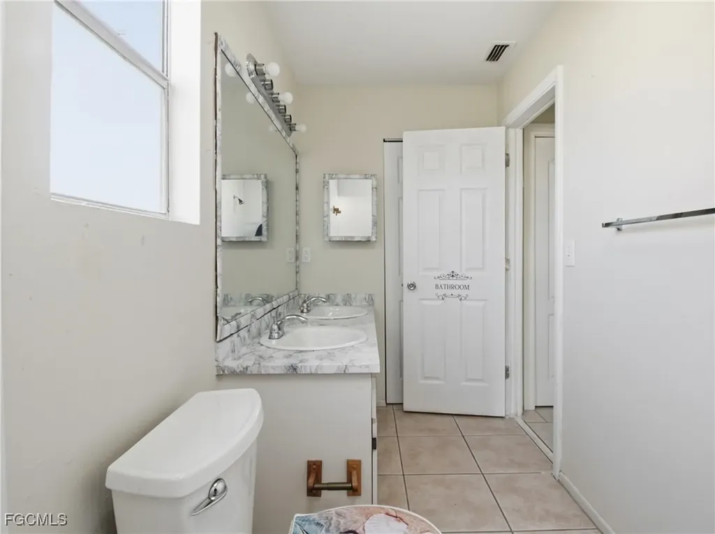2802 2nd Street SW Lehigh Acres FL 33976