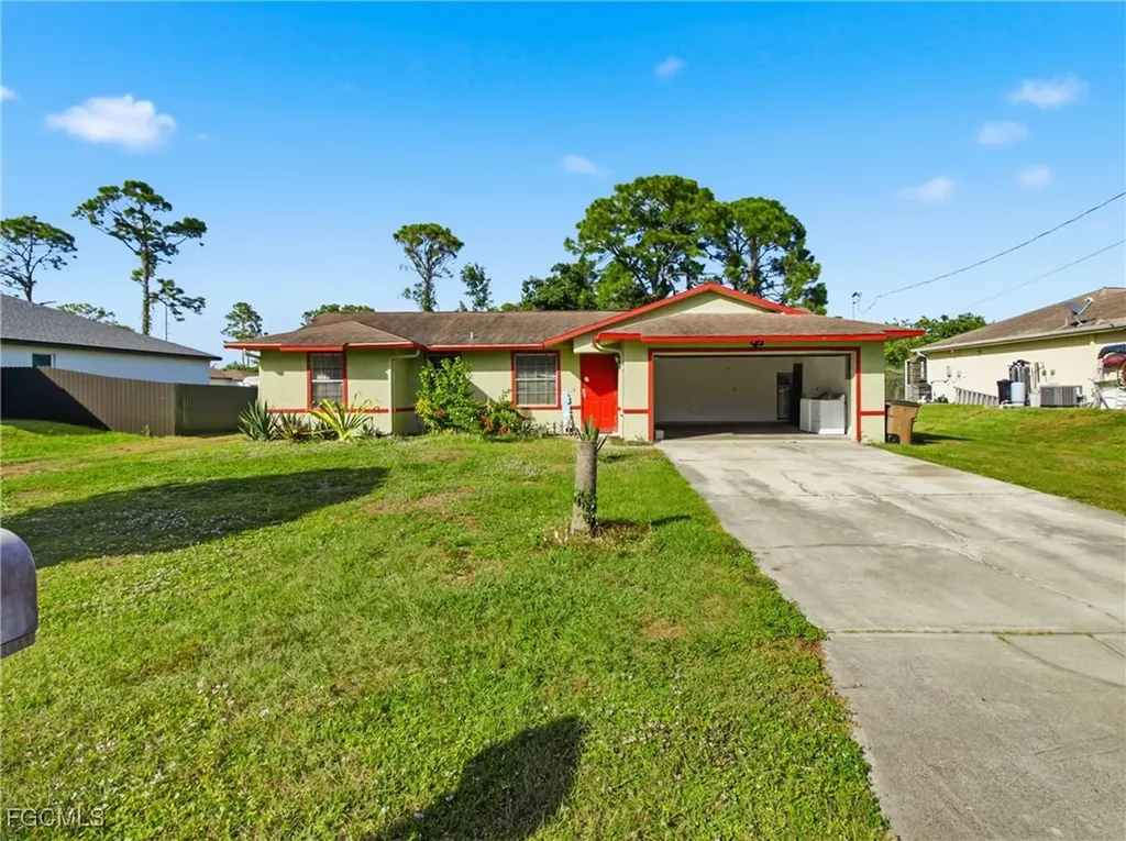2802 2nd Street SW Lehigh Acres FL 33976