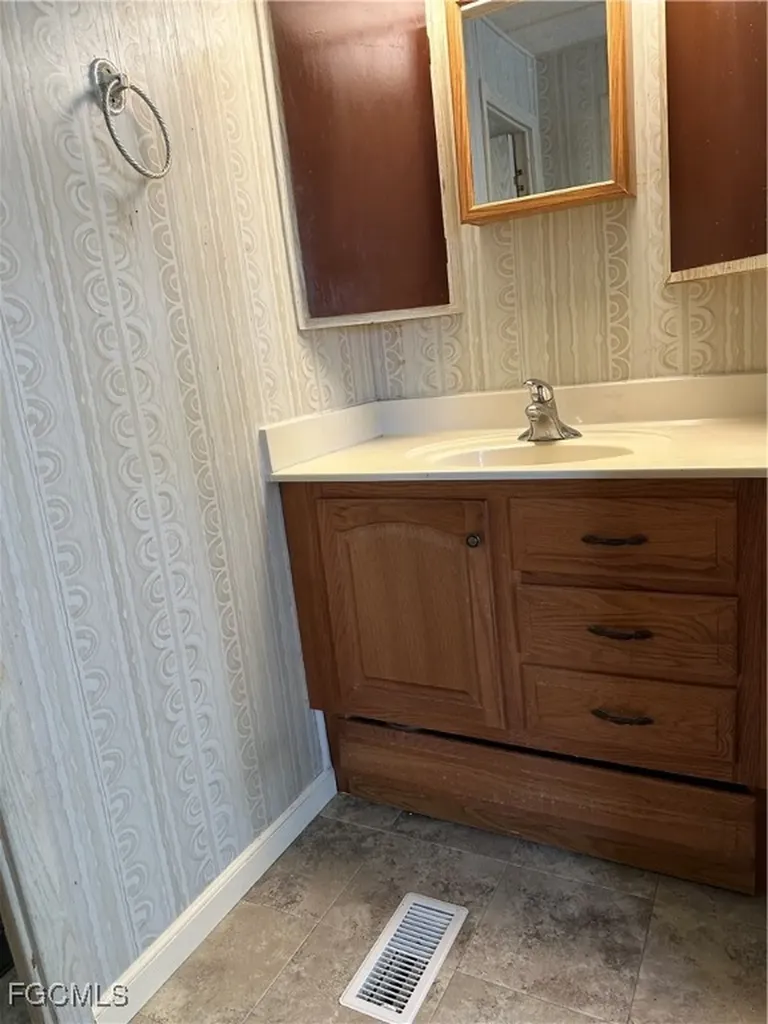 7 Elder Street Alva FL 33920