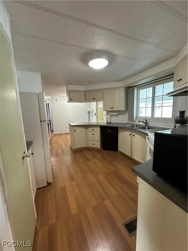 7 Elder Street Alva FL 33920