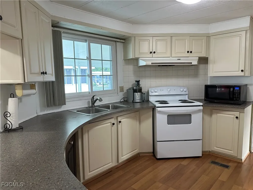 7 Elder Street Alva FL 33920