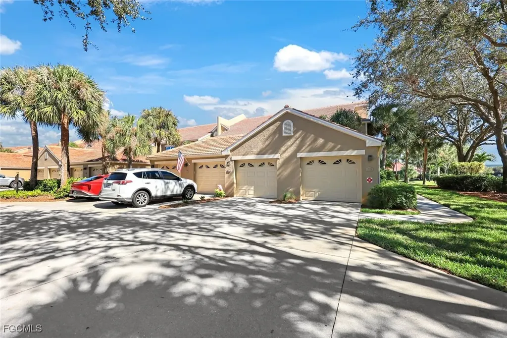 Estero FL, 20161 Seagrove Street, Unit 108