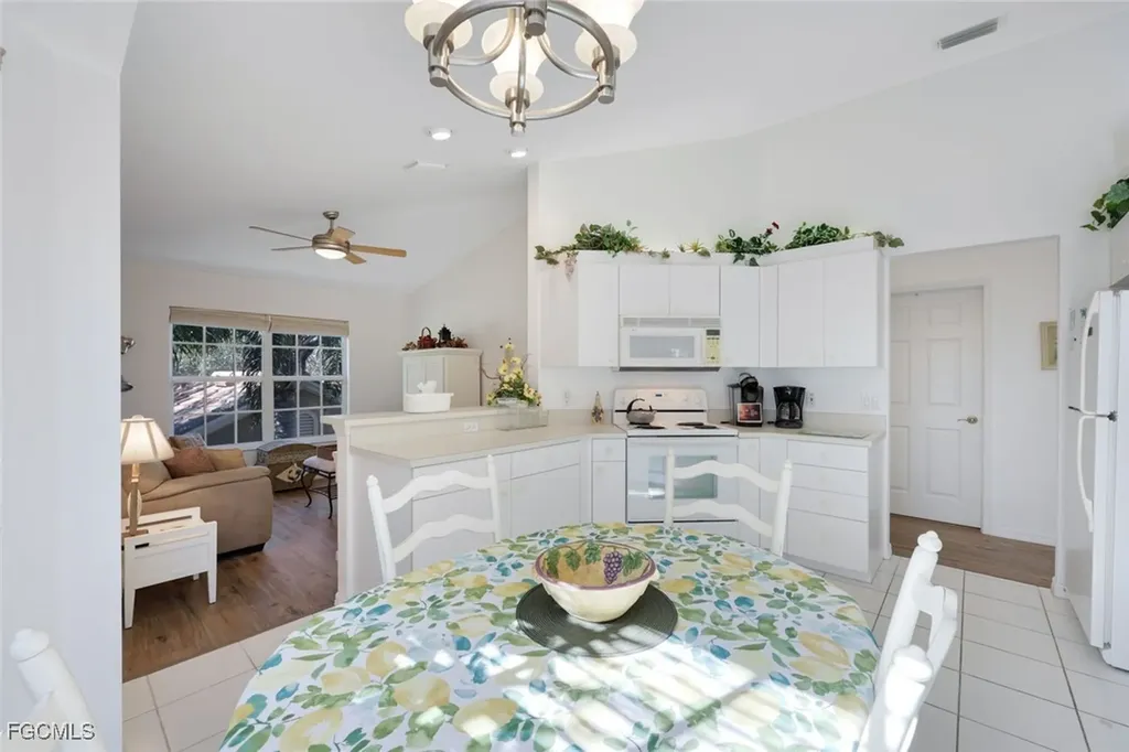20161 Seagrove Street Estero FL 33928