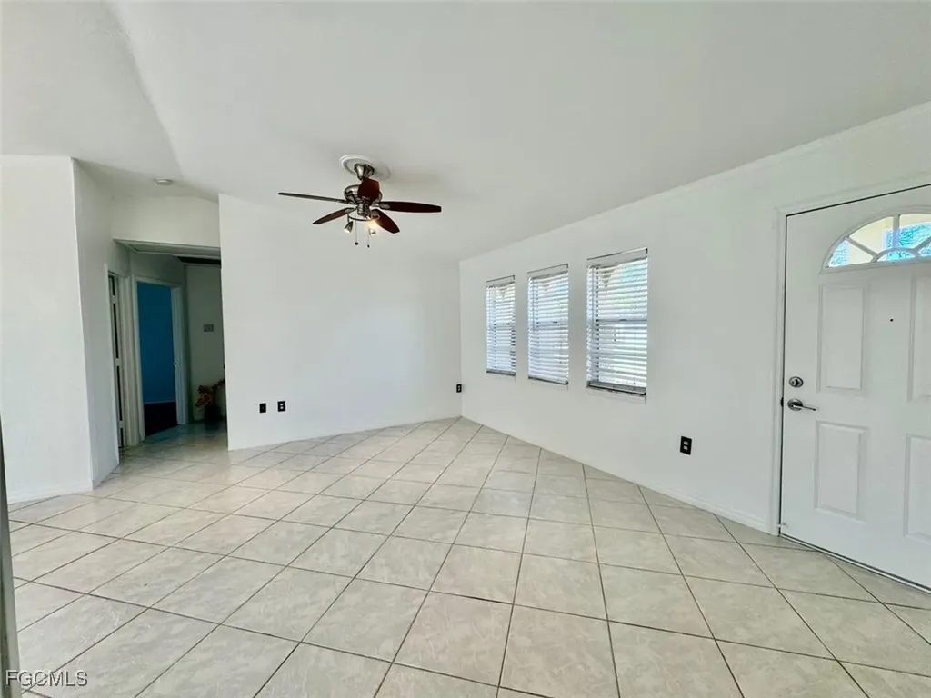 2306 NE 5th Terrace Cape Coral FL 33909