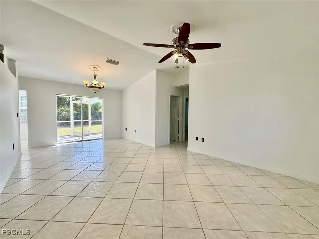 2306 NE 5th Terrace Cape Coral FL 33909
