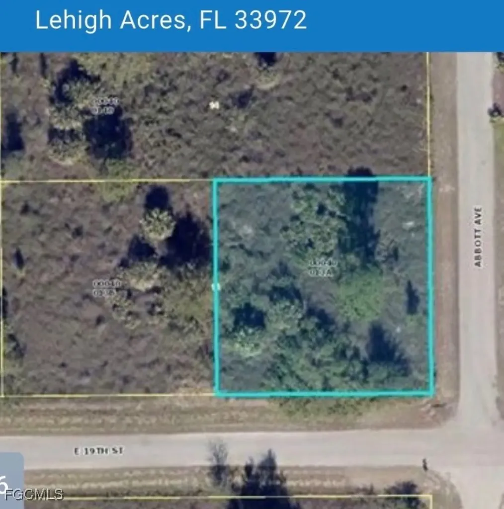 4307 E 19th Street Lehigh Acres FL 33972