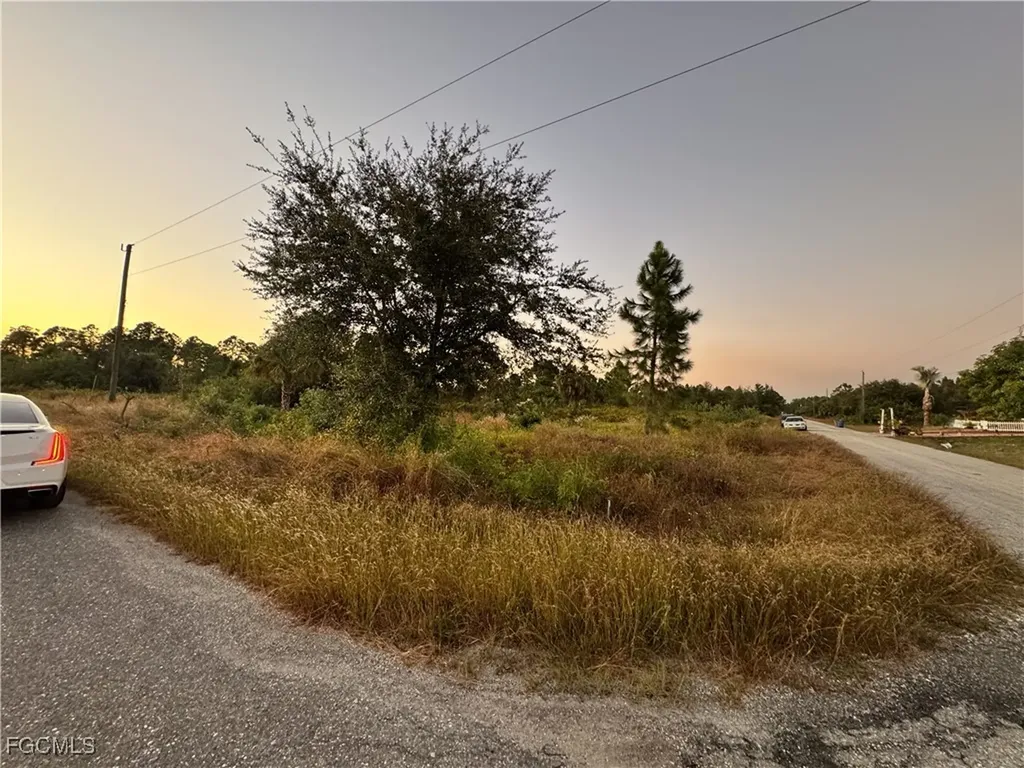 4307 E 19th Street Lehigh Acres FL 33972