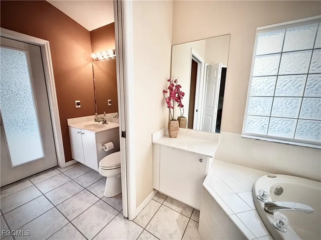 14850 Paradigm Court Fort Myers FL 33919
