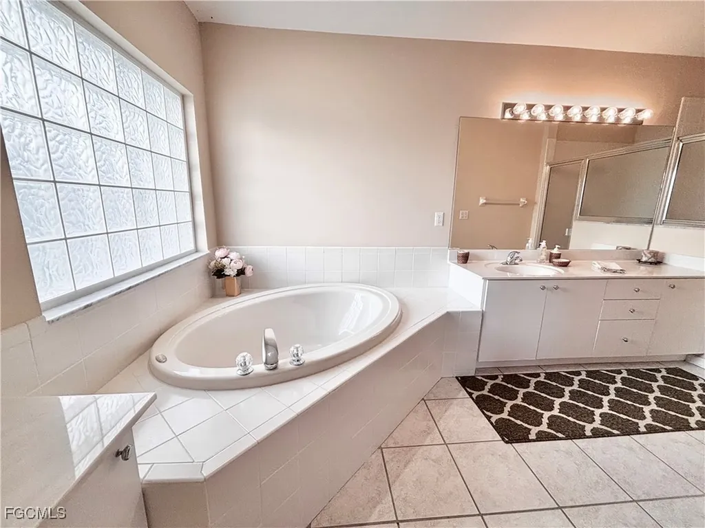 14850 Paradigm Court Fort Myers FL 33919