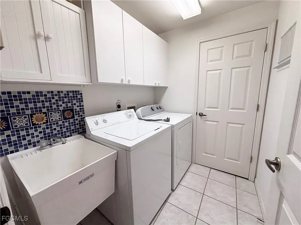 14850 Paradigm Court Fort Myers FL 33919