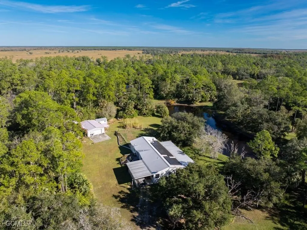 1198 Silver Fox Lane Labelle FL 33935