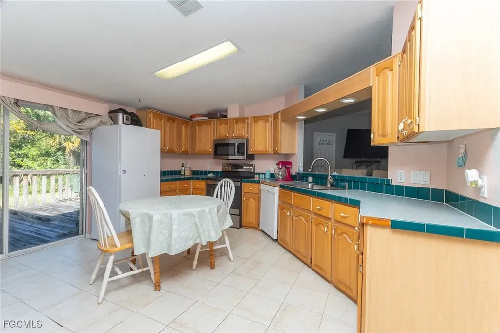 1198 Silver Fox Lane Labelle FL 33935