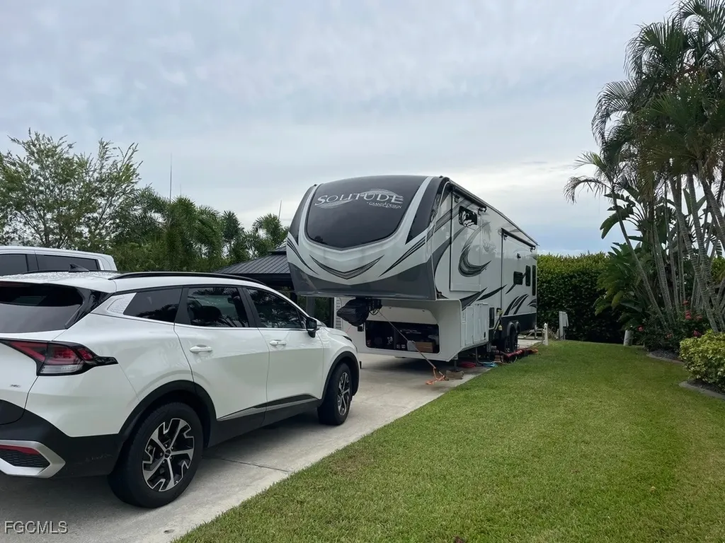 10313 Nightwood Drive Fort Myers FL 33905